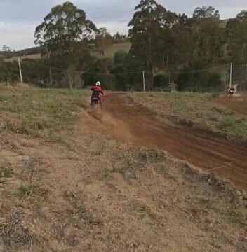 pista-de-veloterra-ton-motos