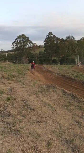 pista-de-veloterra-ton-motos